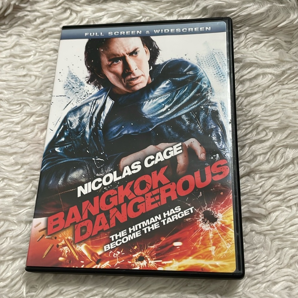Bangkok Dangerous Nicolas Cage the hitman has become the target Full & Wide